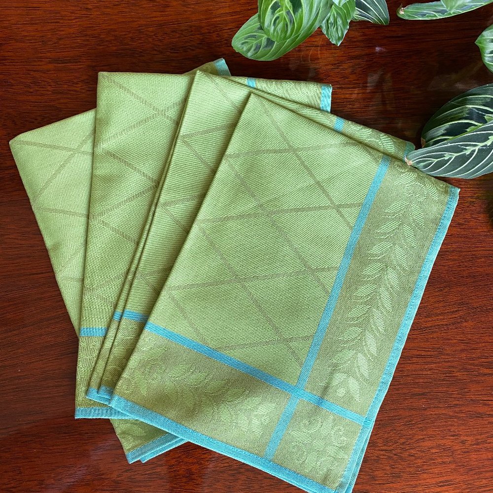 Southern Living At Home Set of 4 Napkins, Provence